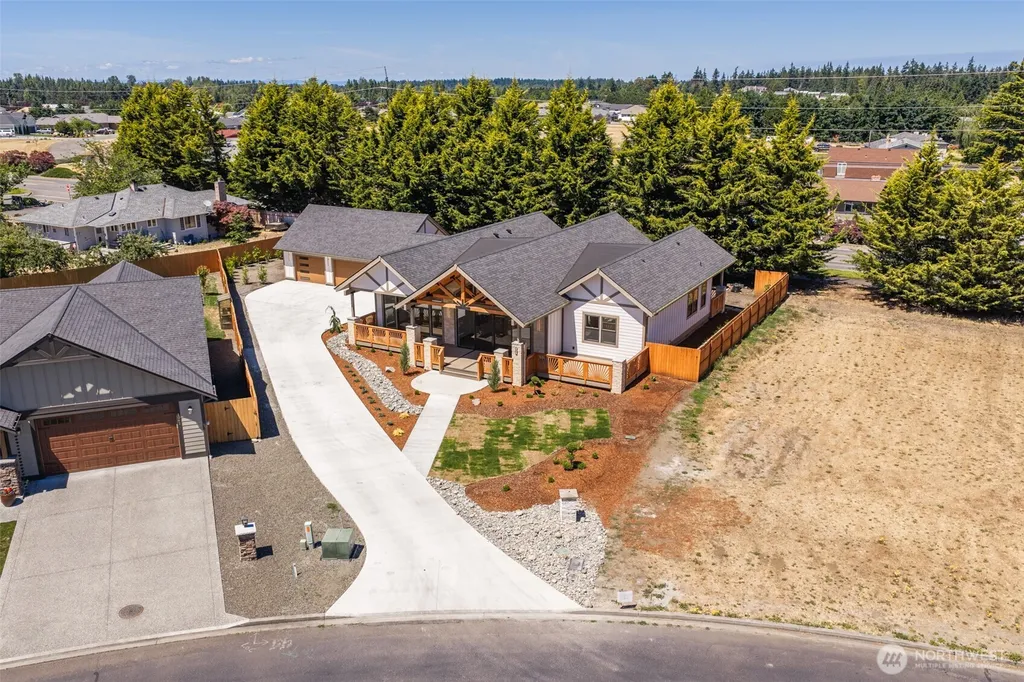 1051 N Lindsay Lane Sequim WA 98382