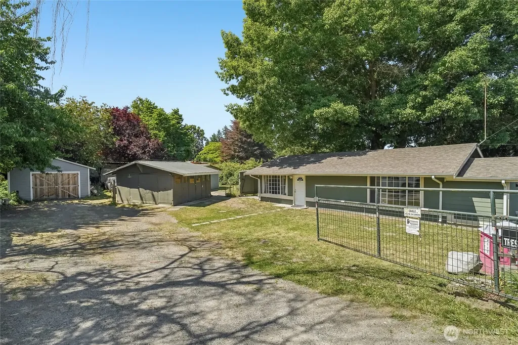 7214 River Road E Puyallup WA 98371