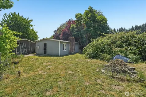 7214 River Road E Puyallup WA 98371