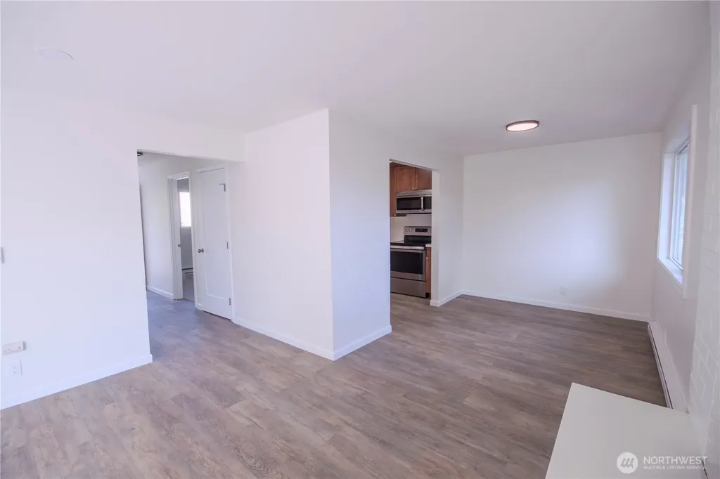 9911 NE 119th Court Kirkland WA 98034