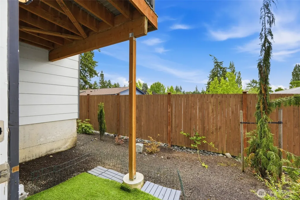 14925 44th Avenue W Lynnwood WA 98087