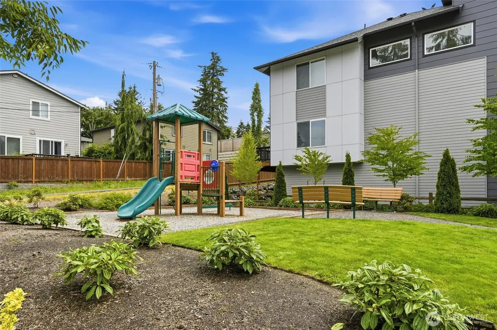 14925 44th Avenue W Lynnwood WA 98087