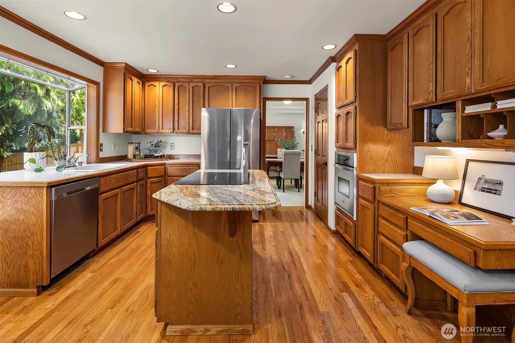 22413 NE 9th Drive Sammamish WA 98074