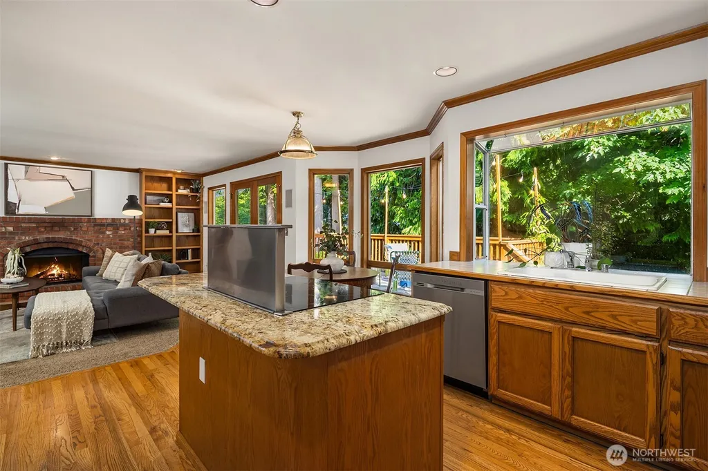 22413 NE 9th Drive Sammamish WA 98074