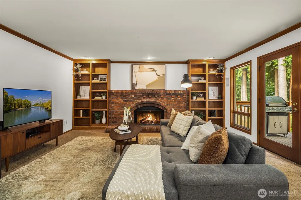 22413 NE 9th Drive Sammamish WA 98074