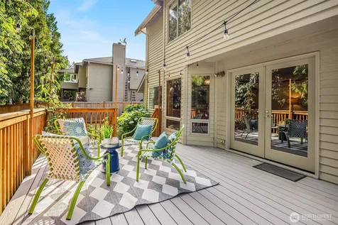 22413 NE 9th Drive Sammamish WA 98074