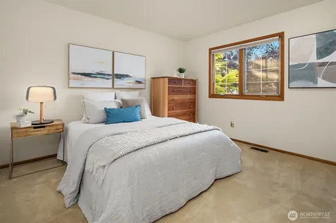22413 NE 9th Drive Sammamish WA 98074