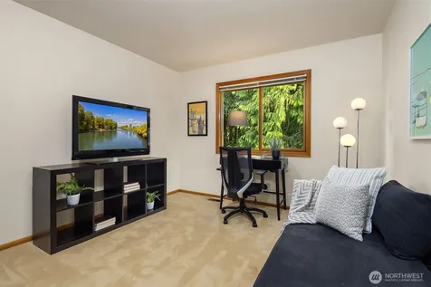 22413 NE 9th Drive Sammamish WA 98074