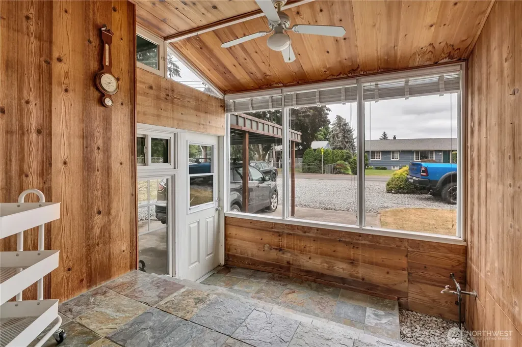 15115 74th Street E Sumner WA 98390