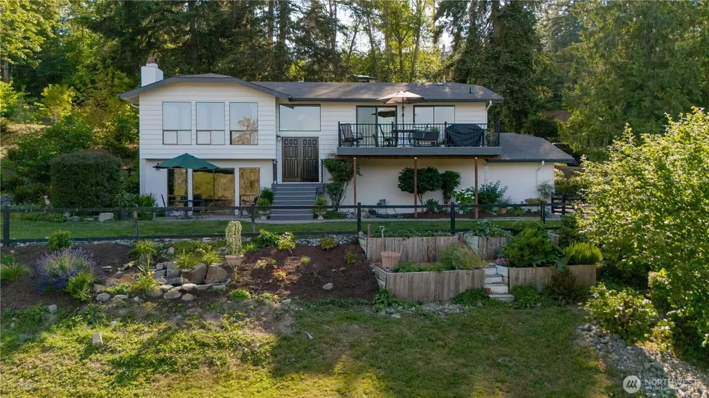 4627 129th Avenue E Edgewood WA 98372