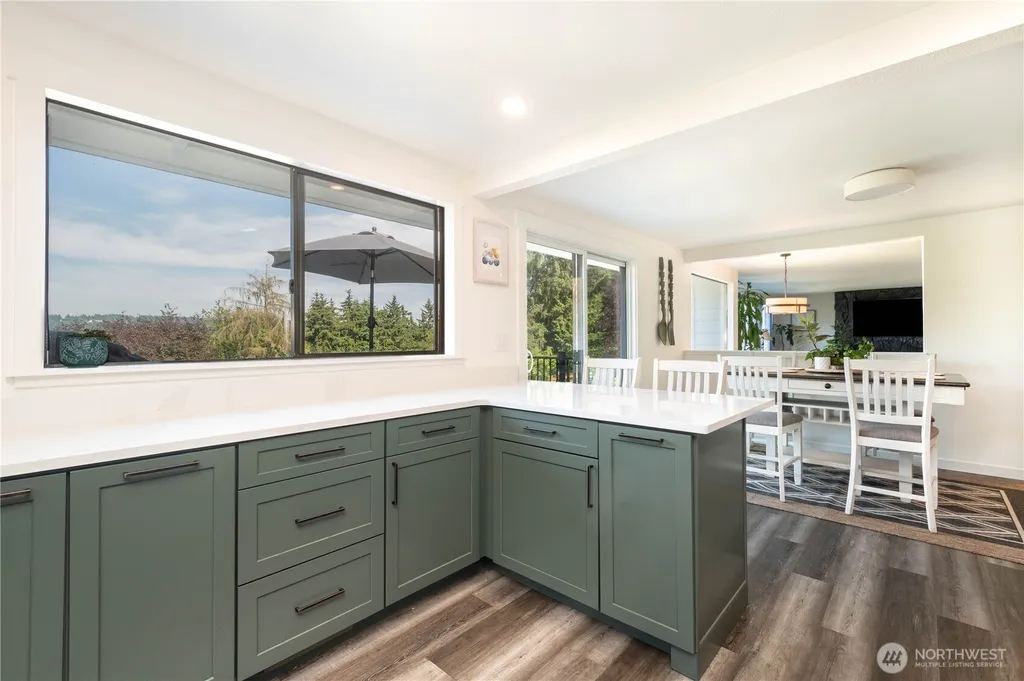 4627 129th Avenue E Edgewood WA 98372
