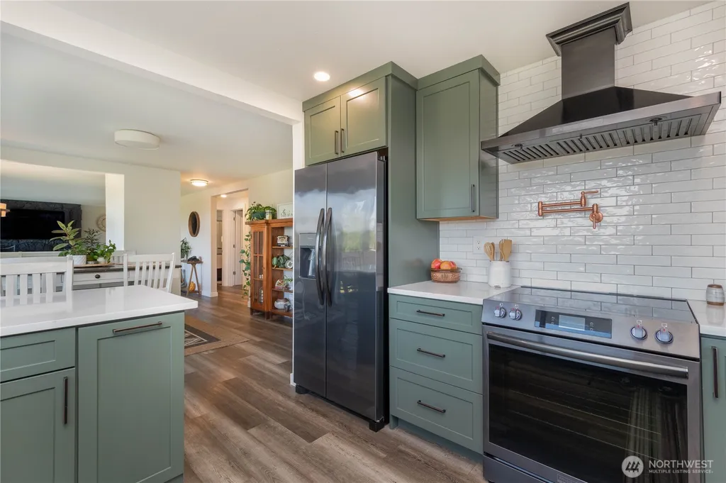 4627 129th Avenue E Edgewood WA 98372