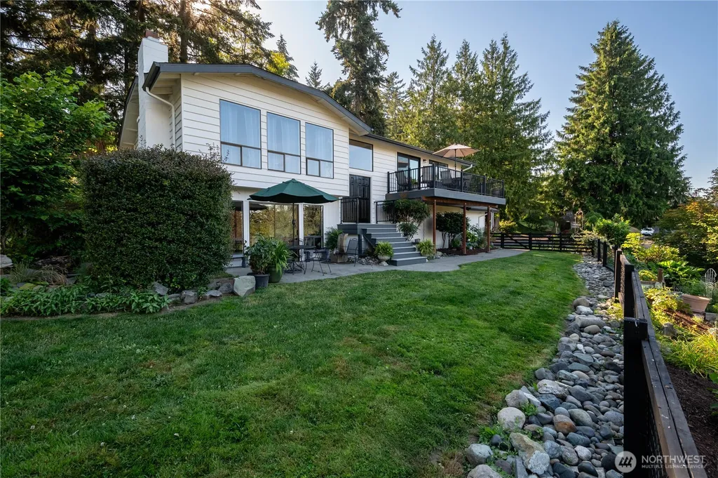 4627 129th Avenue E Edgewood WA 98372