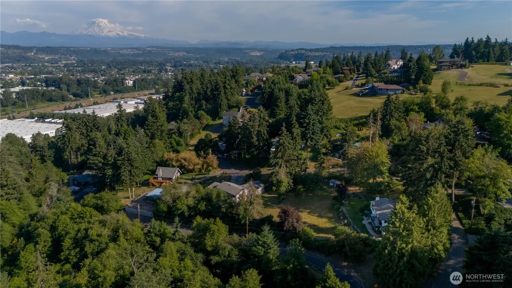 4627 129th Avenue E Edgewood WA 98372