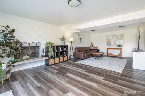 4627 129th Avenue E Edgewood WA 98372