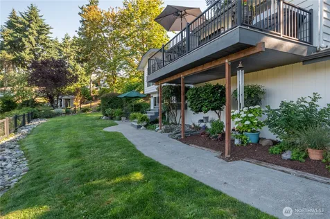 4627 129th Avenue E Edgewood WA 98372