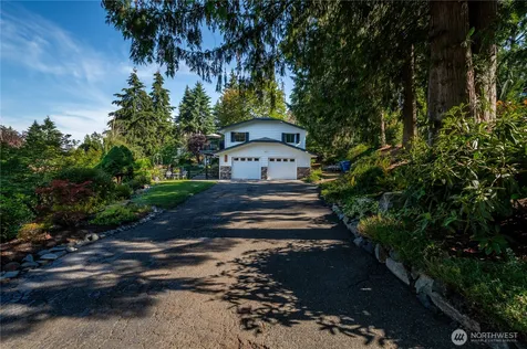 4627 129th Avenue E Edgewood WA 98372