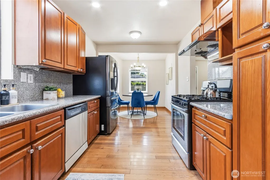 8528 S 121st Street Seattle WA 98178