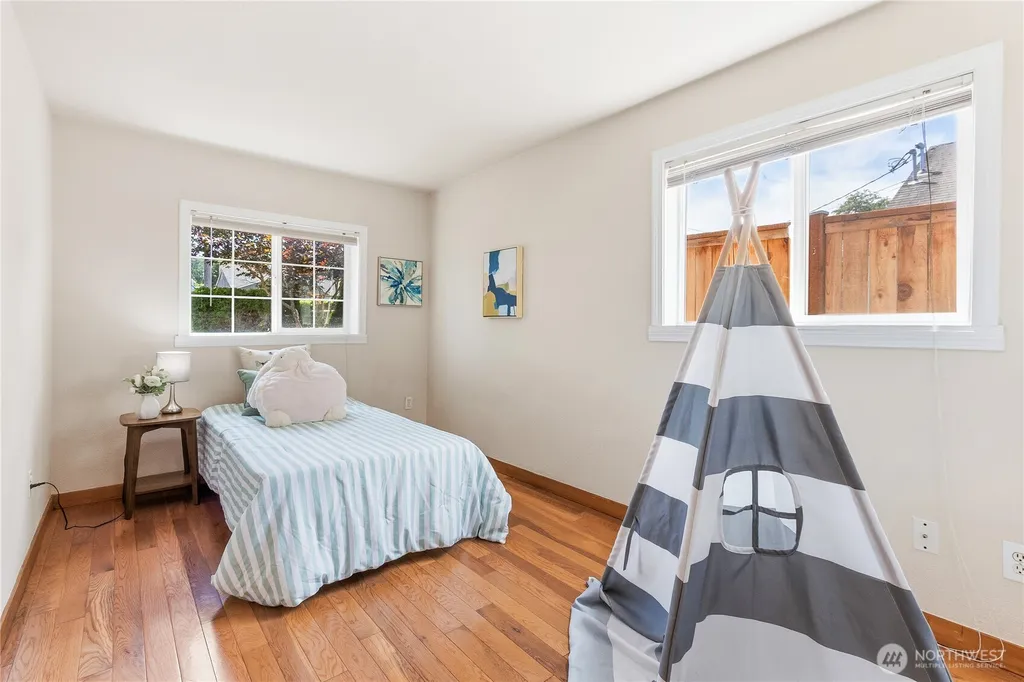 8528 S 121st Street Seattle WA 98178