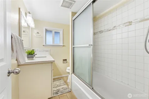 8528 S 121st Street Seattle WA 98178