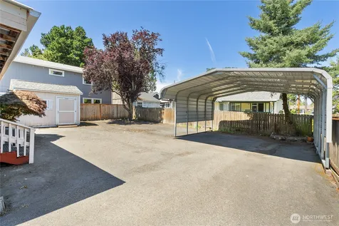 8528 S 121st Street Seattle WA 98178
