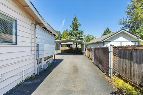 8528 S 121st Street Seattle WA 98178
