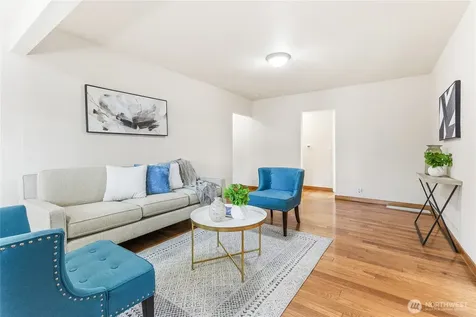 8528 S 121st Street Seattle WA 98178
