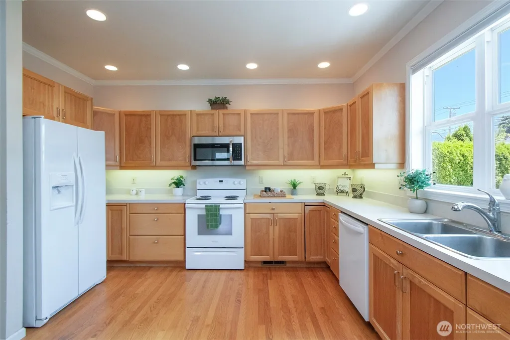 220 W 13th Street Port Angeles WA 98362