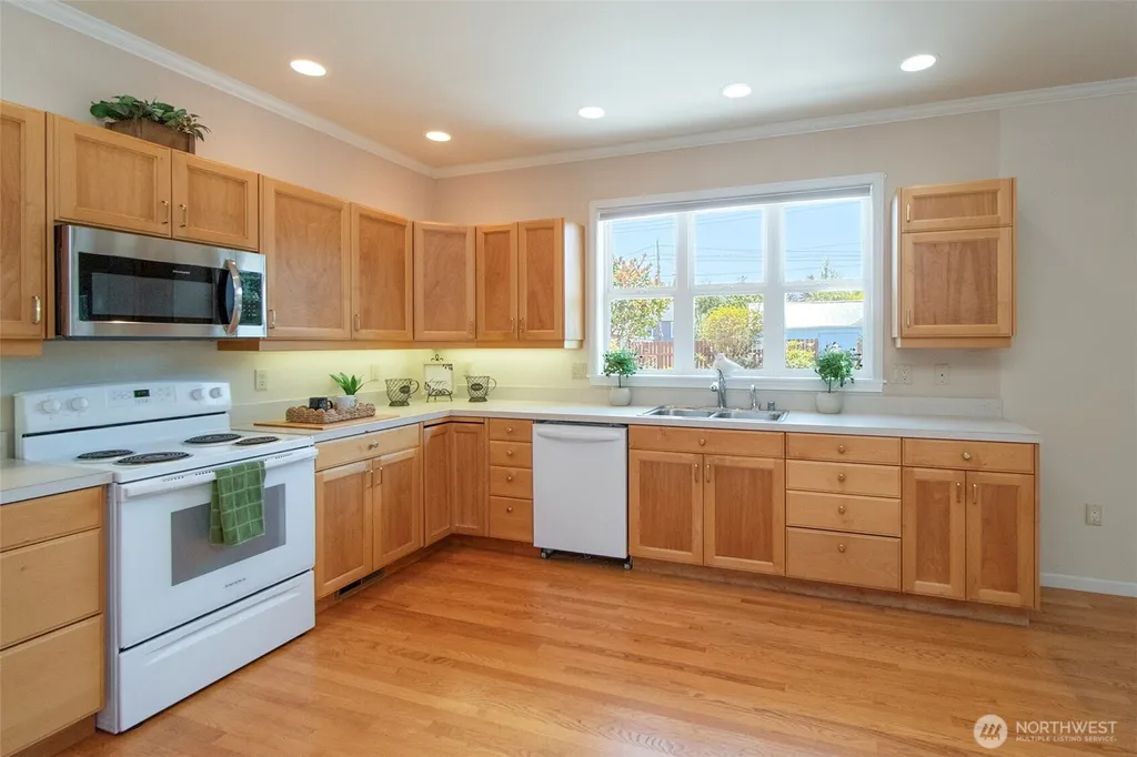 220 W 13th Street Port Angeles WA 98362