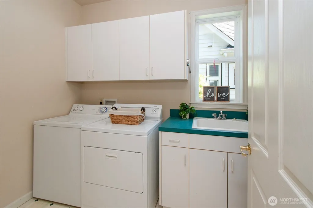 220 W 13th Street Port Angeles WA 98362