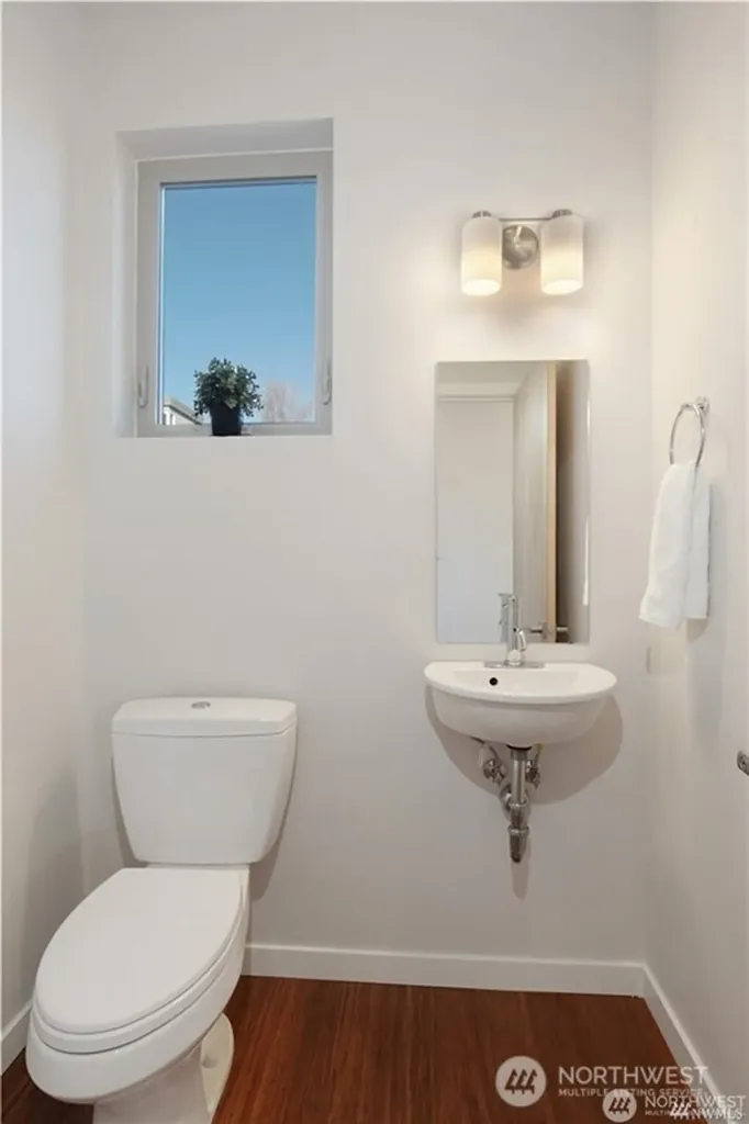 5207 S Willow Street Seattle WA 98118