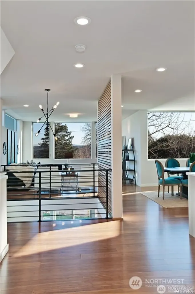 5207 S Willow Street Seattle WA 98118