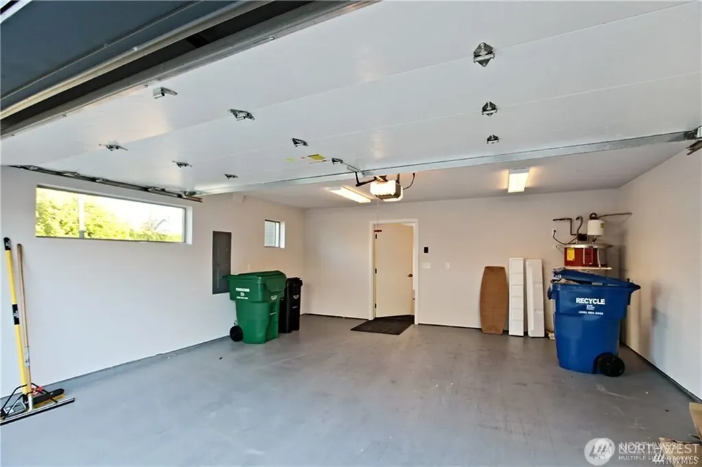 5207 S Willow Street Seattle WA 98118