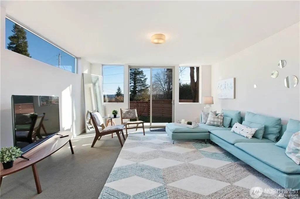 5207 S Willow Street Seattle WA 98118