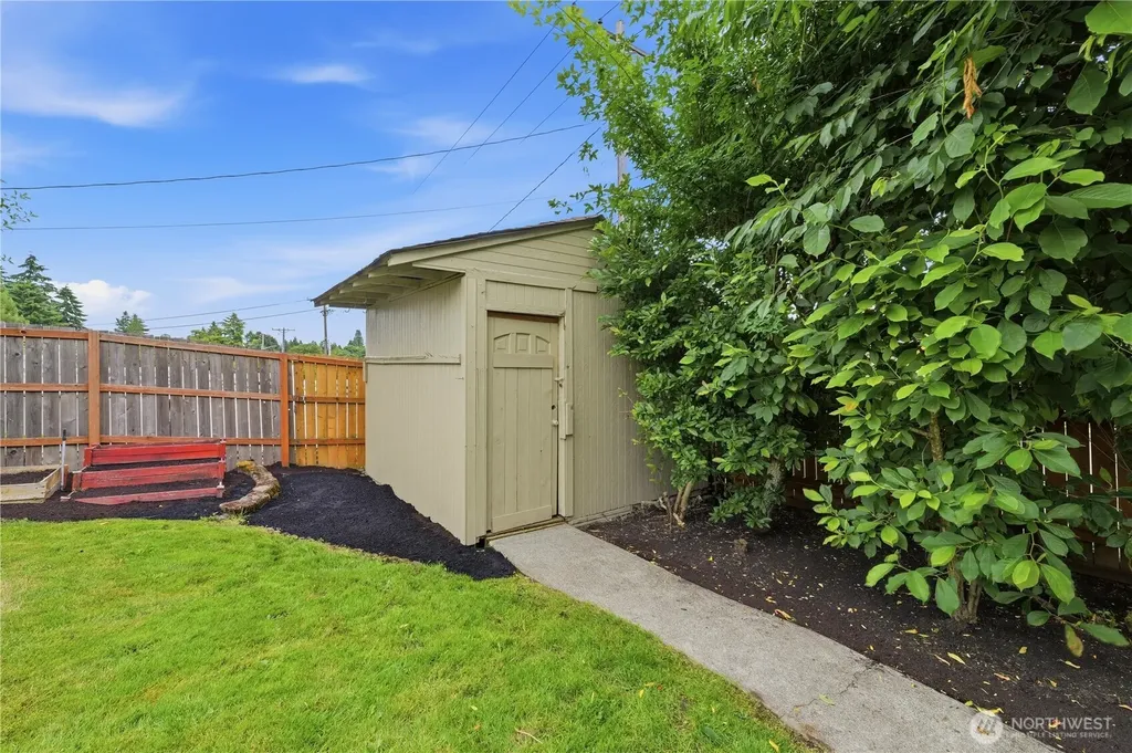 7521 S M Street Tacoma WA 98408