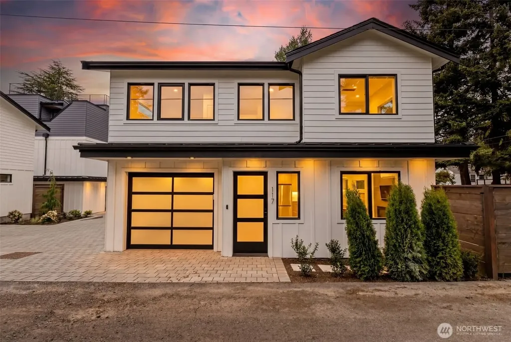117 NW 112th Street Seattle WA 98177
