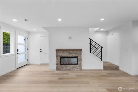 117 NW 112th Street Seattle WA 98177