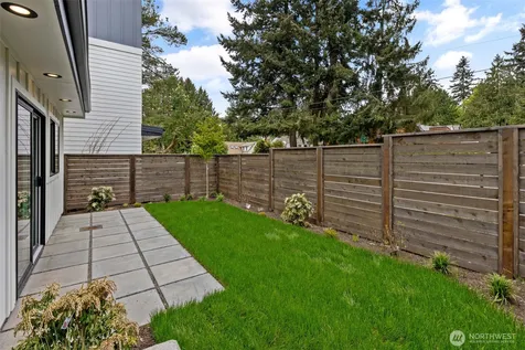 117 NW 112th Street Seattle WA 98177