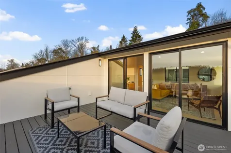 5248 23rd Avenue SW Seattle WA 98106