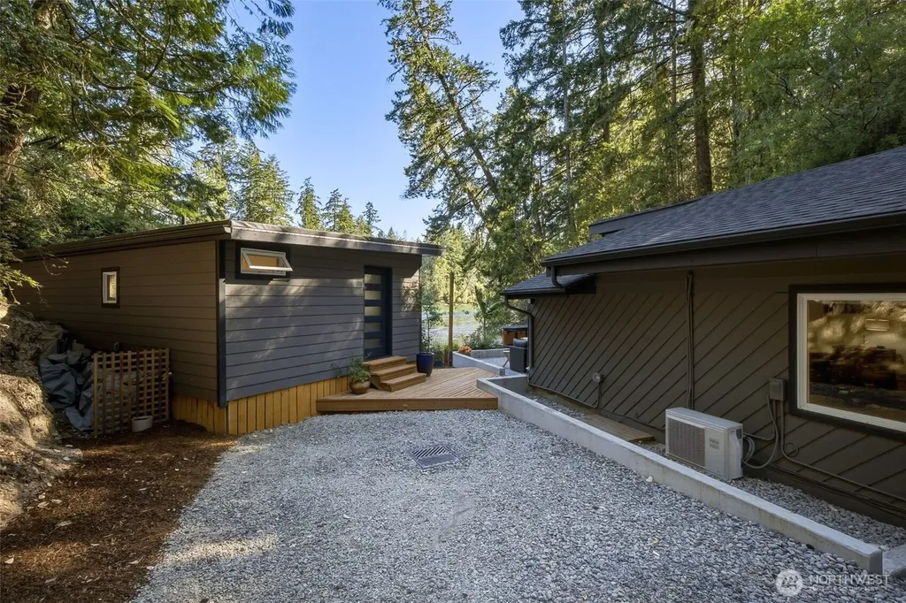2908 Fishtrap Loop NE Olympia WA 98506