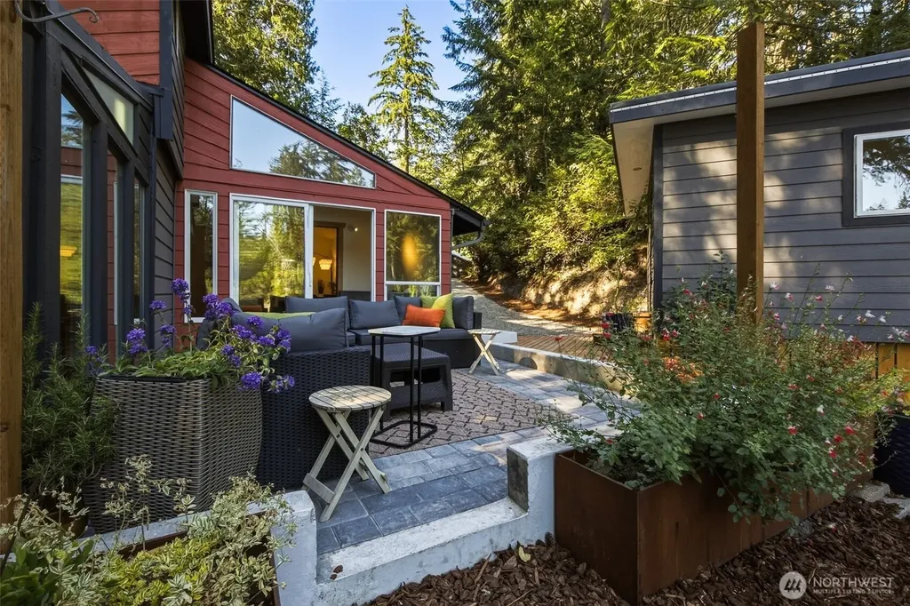 2908 Fishtrap Loop NE Olympia WA 98506