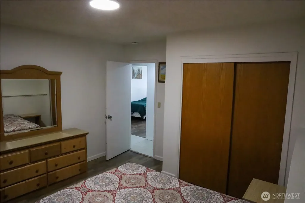 42421 SE 264th Avenue SE Enumclaw WA 98022