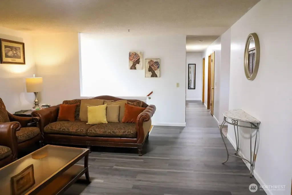 42421 SE 264th Avenue SE Enumclaw WA 98022