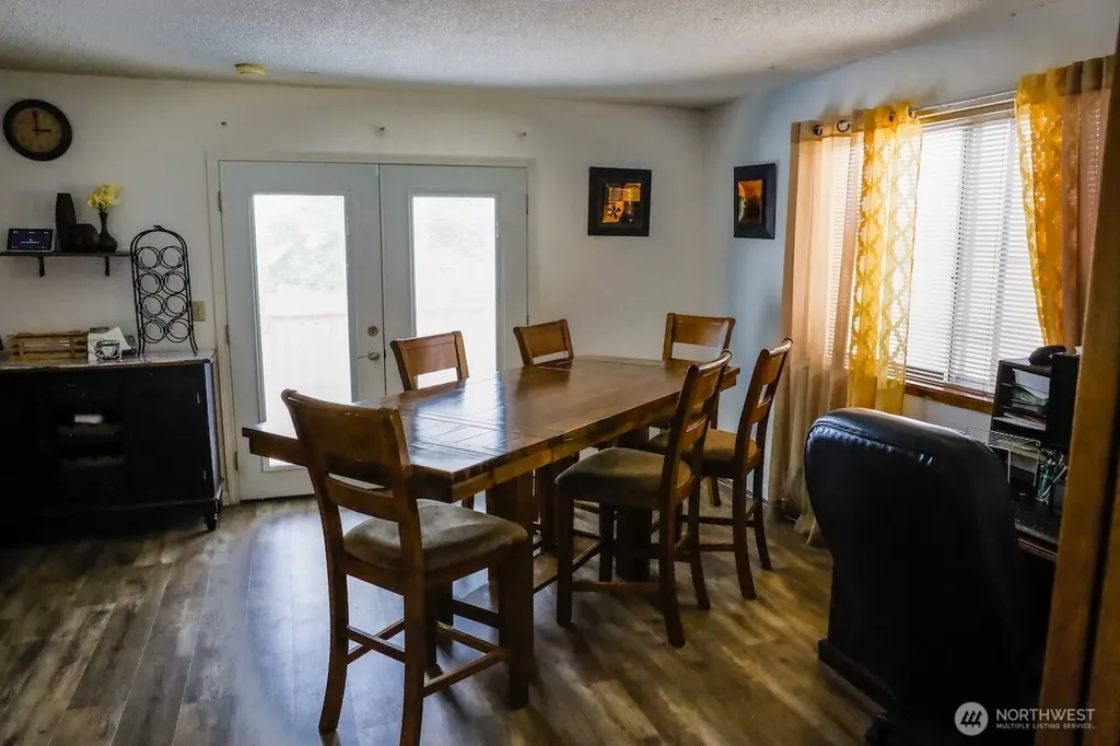 42421 SE 264th Avenue SE Enumclaw WA 98022