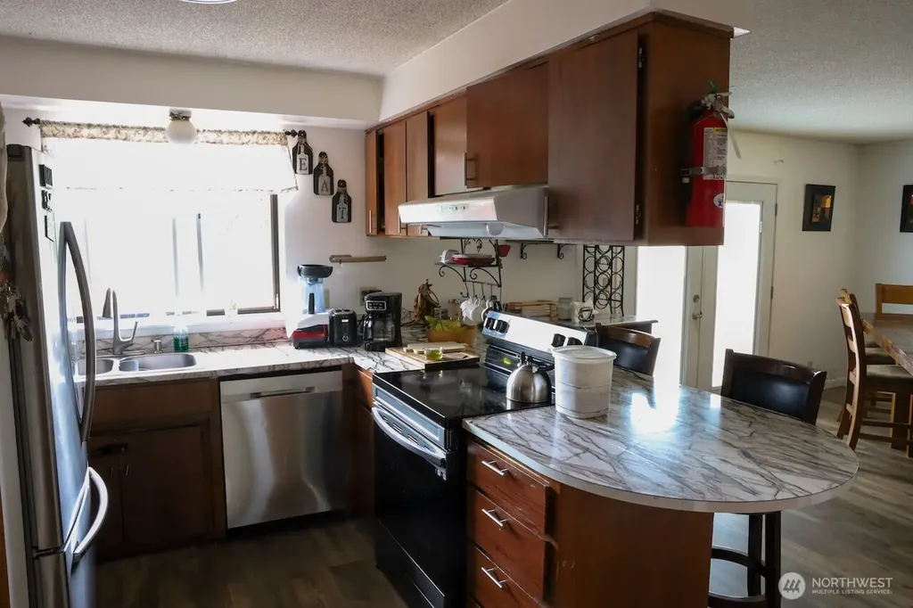 42421 SE 264th Avenue SE Enumclaw WA 98022