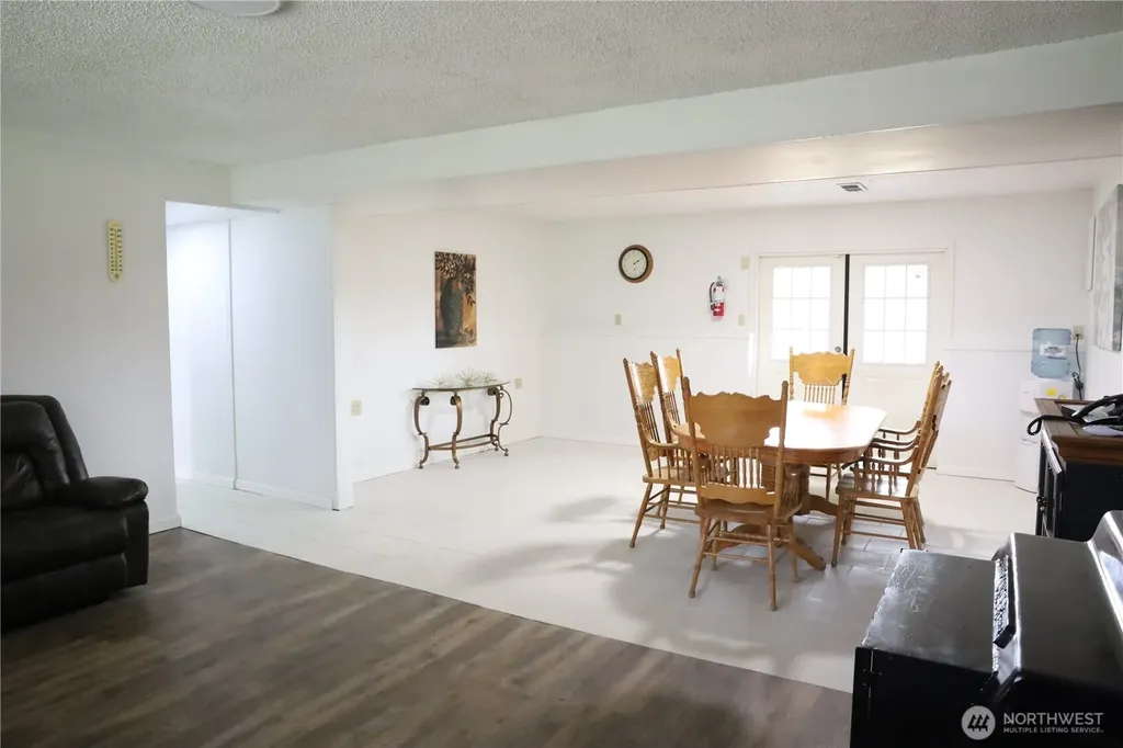 42421 SE 264th Avenue SE Enumclaw WA 98022