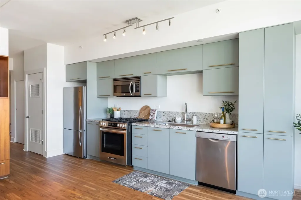 2911 2nd Avenue Seattle WA 98121