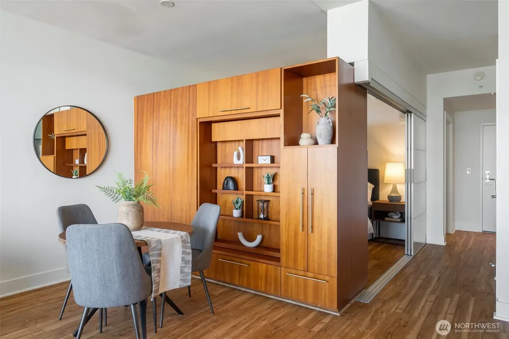 2911 2nd Avenue Seattle WA 98121