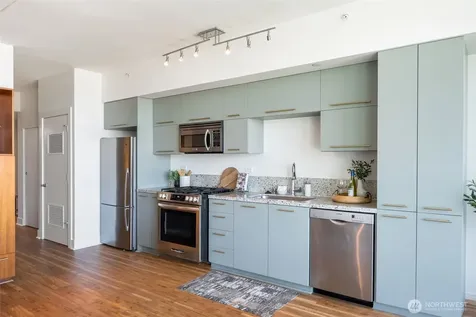 2911 2nd Avenue Seattle WA 98121