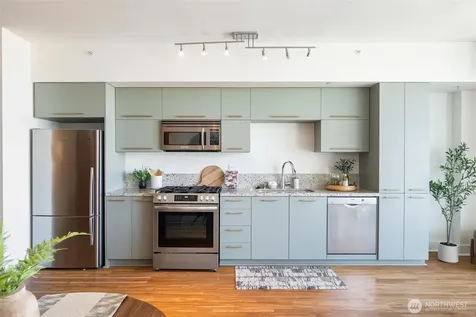2911 2nd Avenue Seattle WA 98121